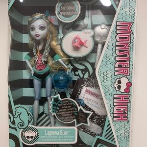 Monster High Lagoona Blue Reproduction
Doll with DollStand&Accessories, New
2022